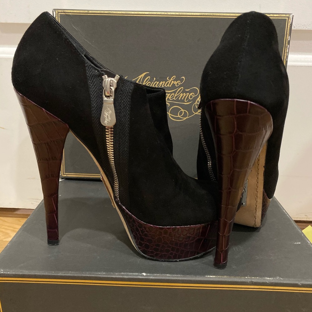 Alejandro Ingelmo Sophia Bootie